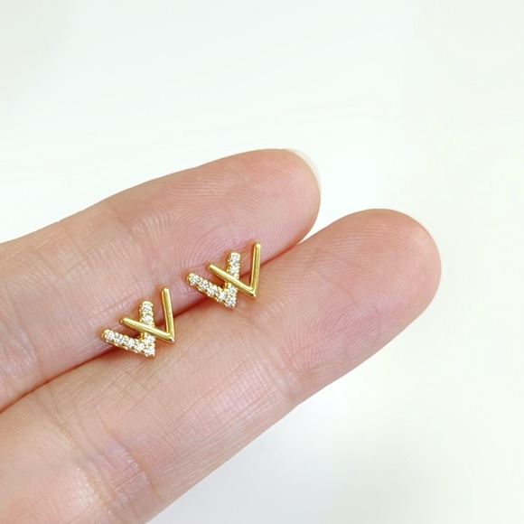 S925 W Shape Studs Earrings w/ Tiny CZ-Gold ECZ013 - Picture 9 of 10